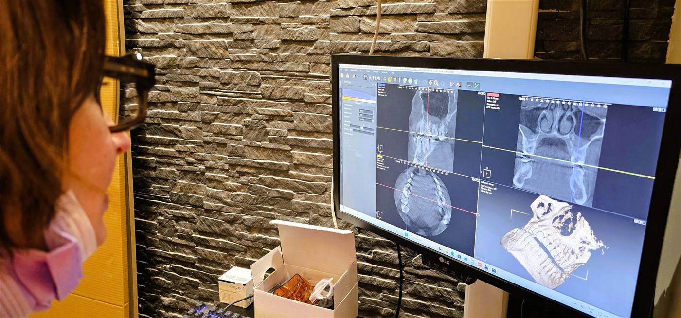 Salle de soin du cabinet Brussels Dental utilisée dans les parcours avec RX 3D